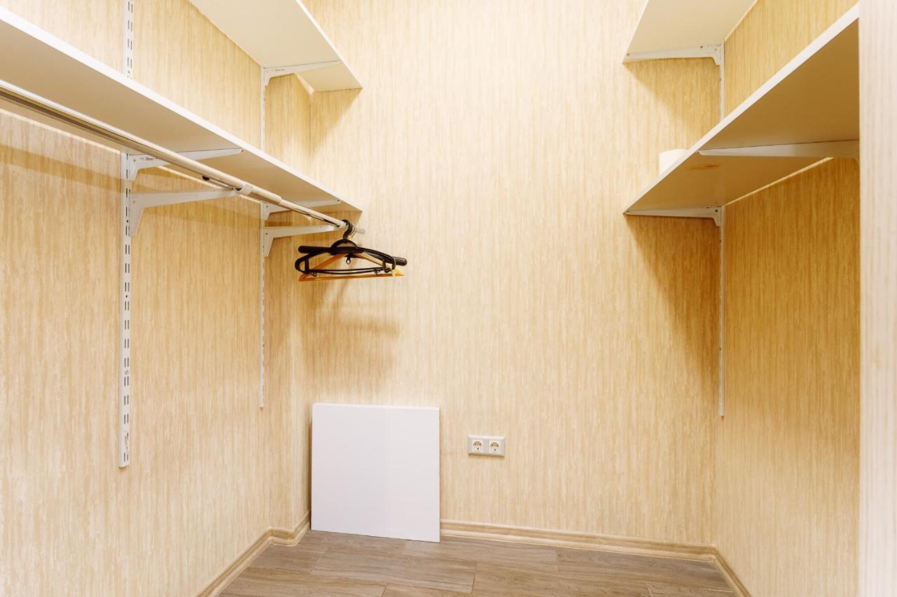 Apartament Confortabil In Centrul Orasului! คีชีเนา ภายนอก รูปภาพ
