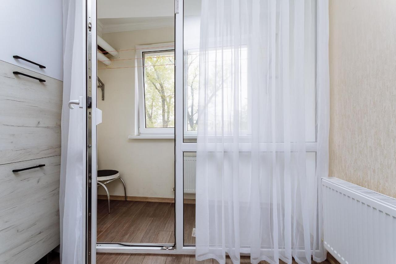 Apartament Confortabil In Centrul Orasului! คีชีเนา ภายนอก รูปภาพ